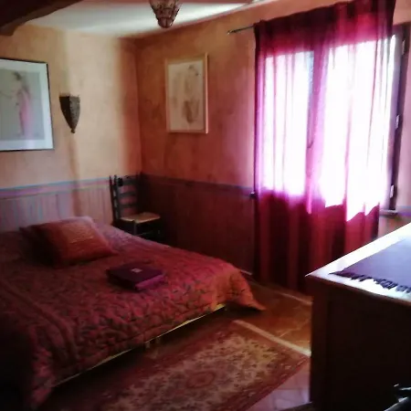 Les Hotes De Marie Séjour chez l'habitant Moustiers-Sainte-Marie